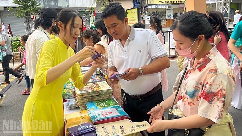 Duong sach Tet anh 3