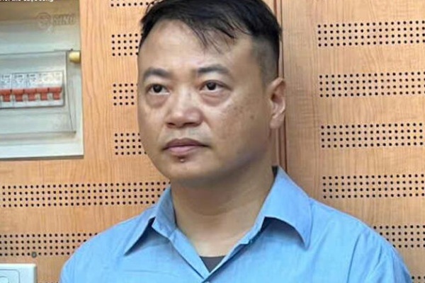 Shark Binh rua tien cho duong day lua dao cua Mr Pips hinh anh