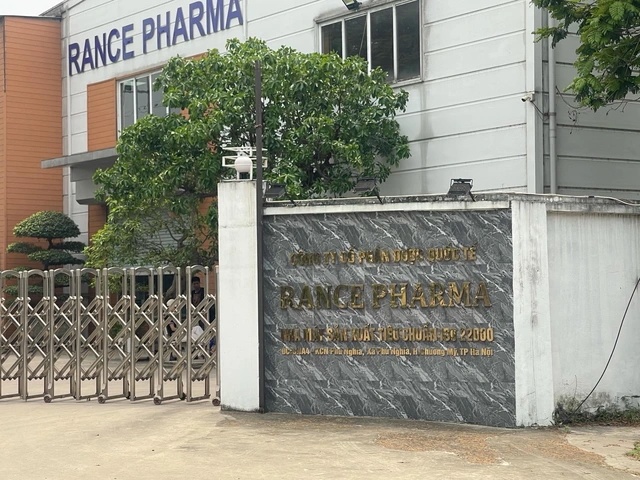 Vu Rance,  san xuat sua gia anh 1