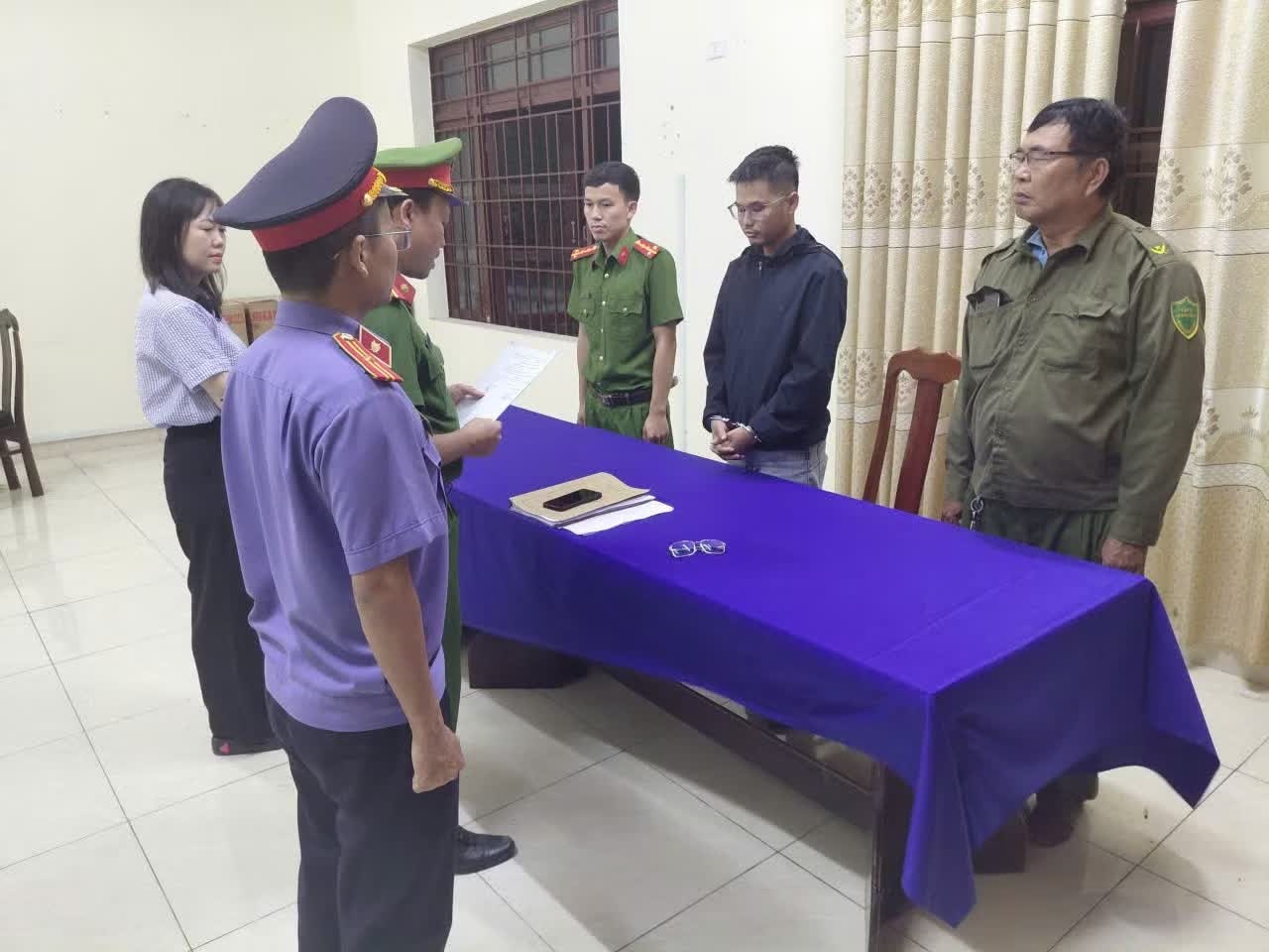 Vu chay oto anh 2