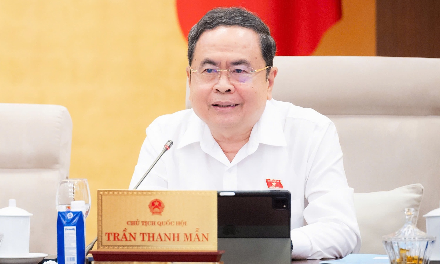 Quoc hoi se sua toan dien Luat Dat dai tai ky hop thu 2 hinh anh