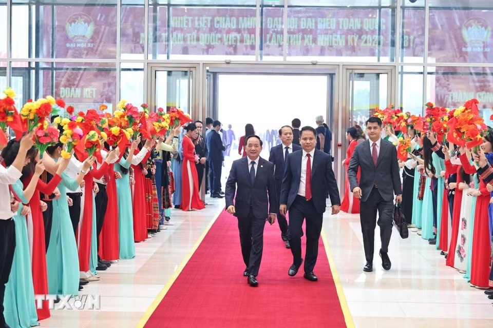 mat tran to quoc anh 7