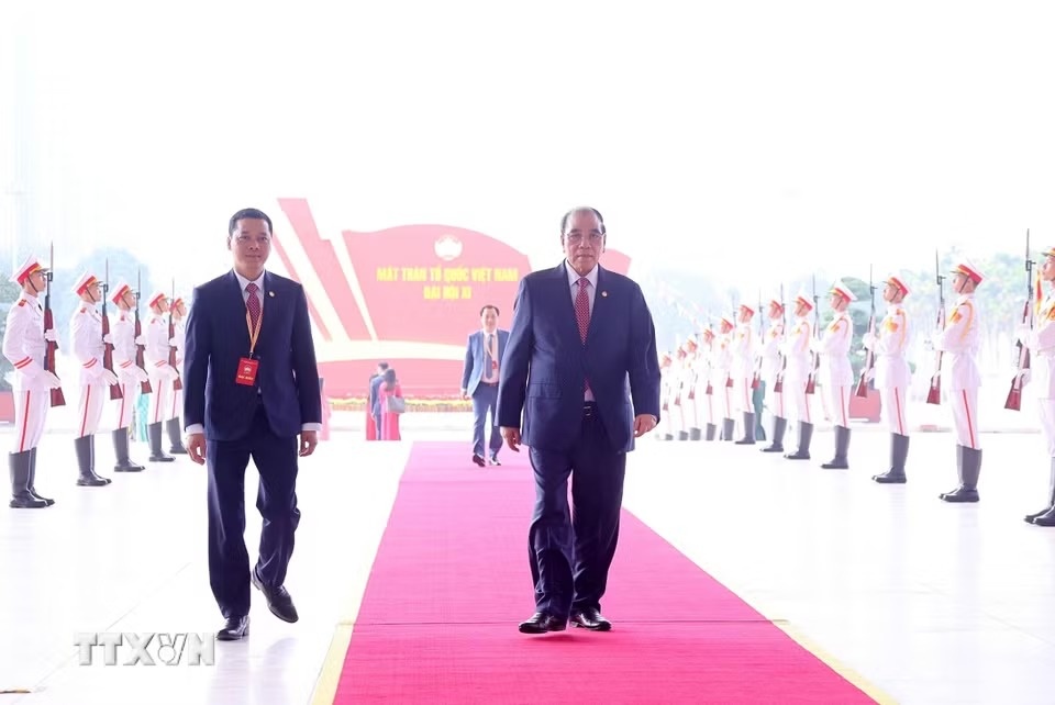 mat tran to quoc anh 8
