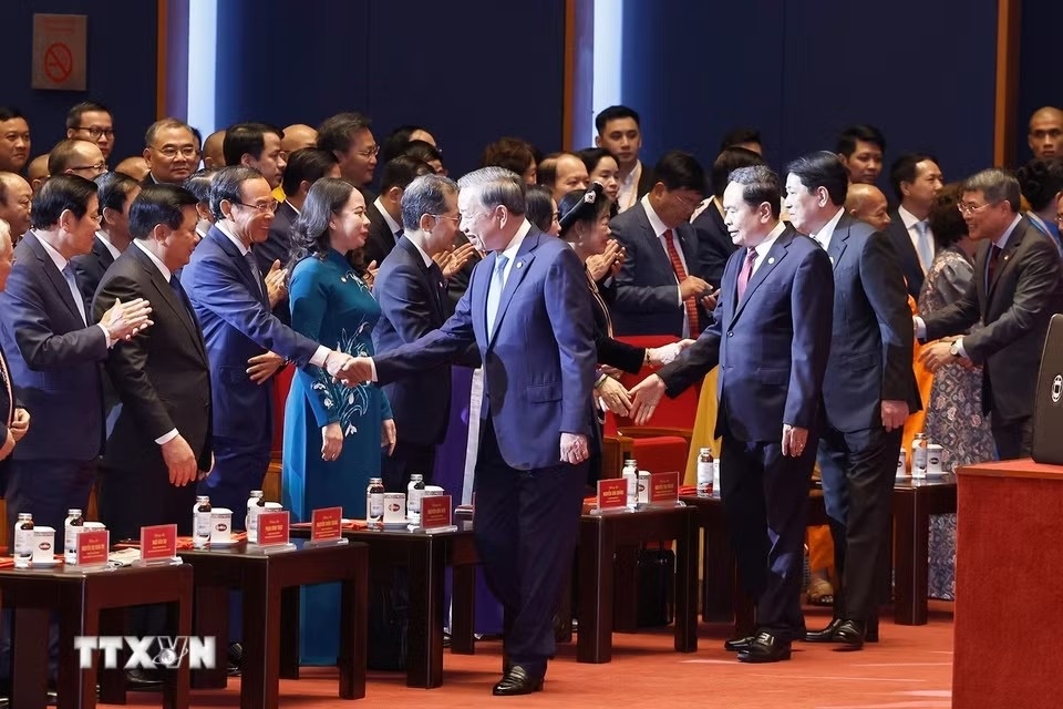 mat tran to quoc anh 2