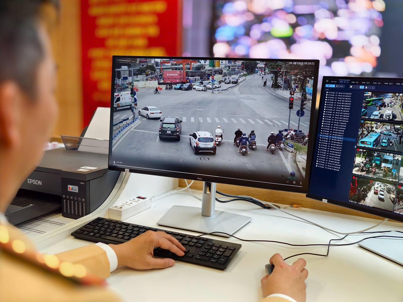 Camera AI o Ha Noi phat hien hon 19.000 vi pham sau 3 thang hoat dong hinh anh