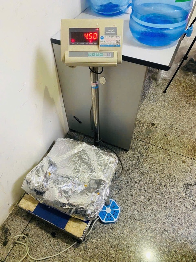 4, 5 kg cocain,  Tan Son Nhat anh 3