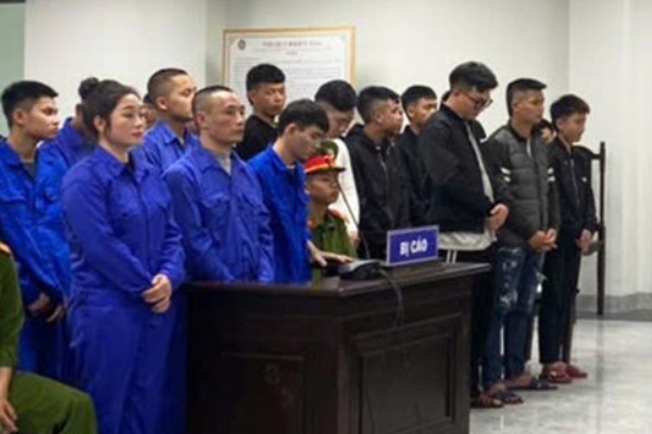 Phat tu nhieu bi cao trong vu hon chien tai Lan Anh Club hinh anh