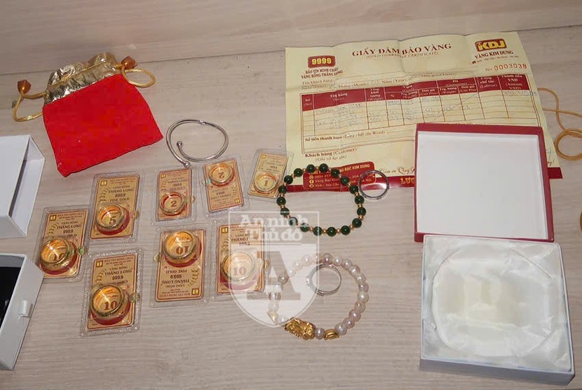 hon 5 cay vang,  trom ket sat anh 1