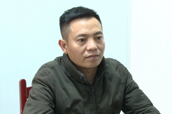 Cuu nhan vien ngan hang 'lot xac' thanh 'than y' hinh anh