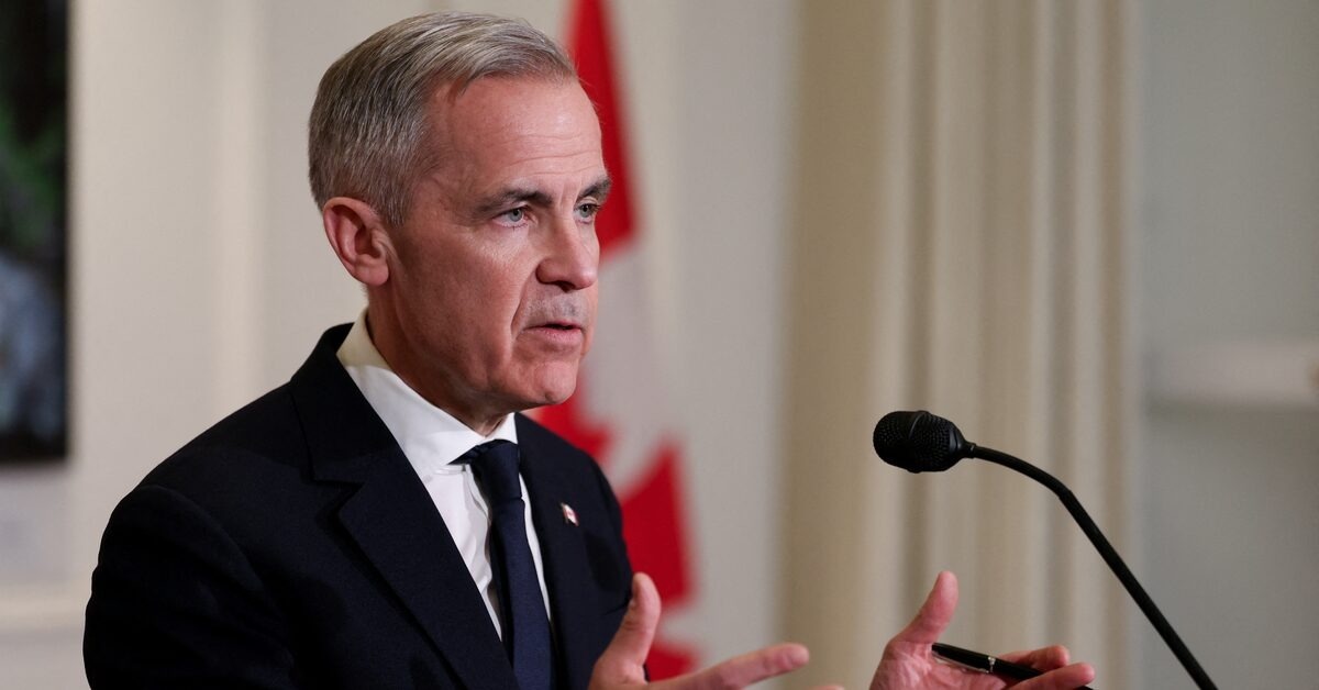 TT Trump doa ap thue 100% len Canada vi thoa thuan voi Trung Quoc hinh anh