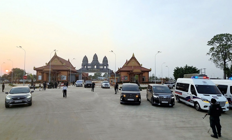 Triet pha,  Bang nhom lua dao,  Hon 300 ty dong anh 3