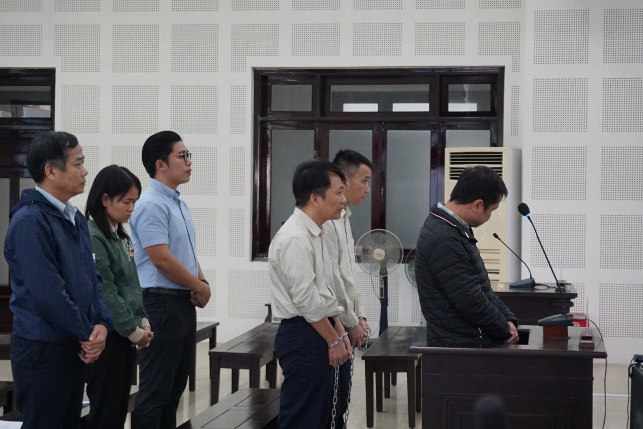 Tuyen an 6 bi cao 'thoi gia' mo cat tu 1,2 ty len hon 370 ty hinh anh