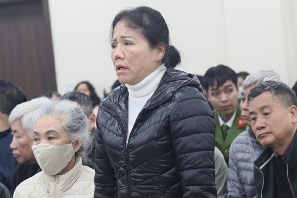 Nu cuu giam doc benh vien nhan so tai khoan de nhan tien hoi lo hinh anh