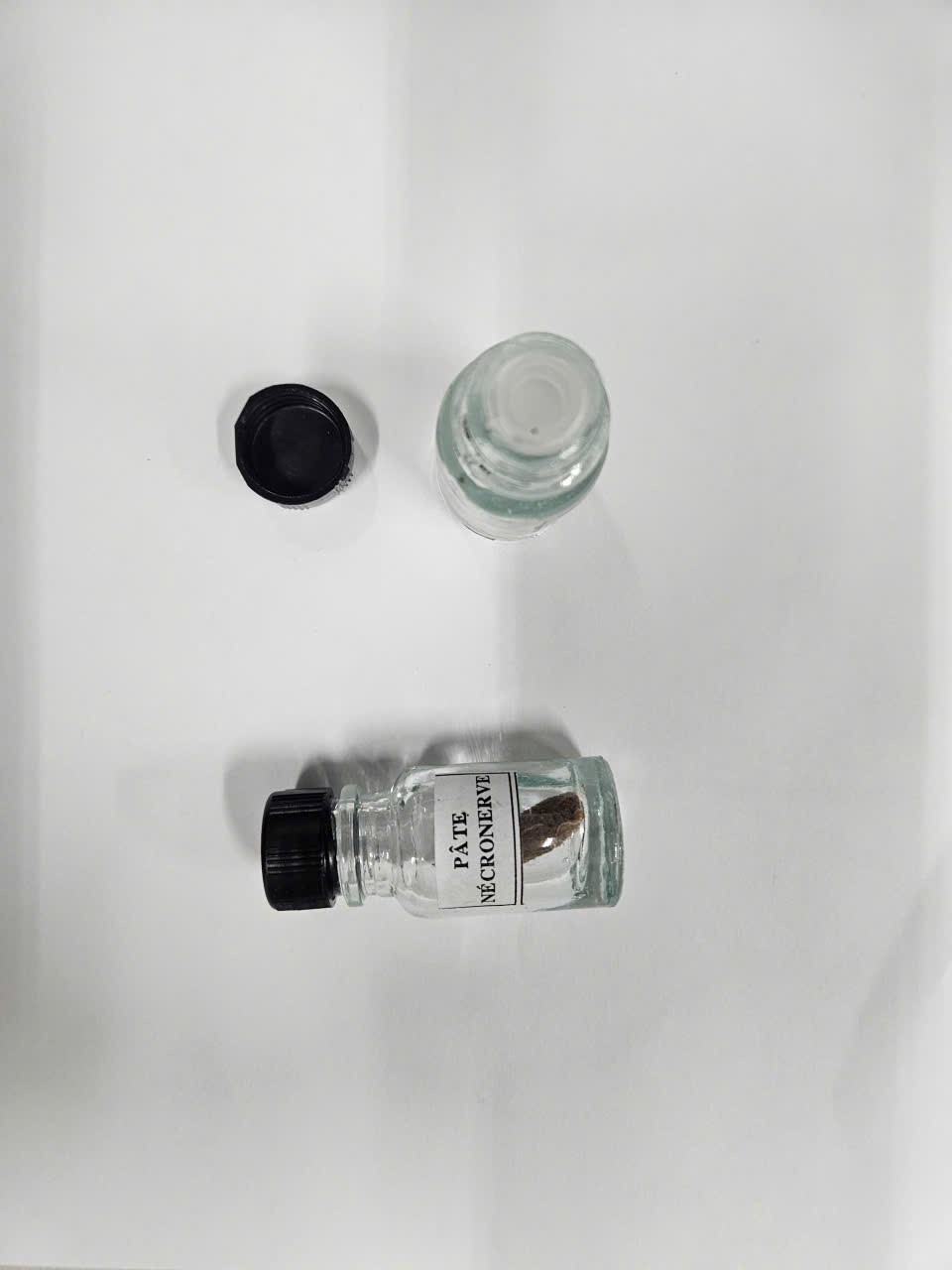 Phá đường dây, Mua bán thạch tín, Nha khoa Tản Đà, Chủ Tản Đà, giám đốc Tản Đà ảnh 4 Pha duong day, Mua ban thach tin, Nha khoa Tan Da, Chu Tan Da, giam doc Tan Da anh 4