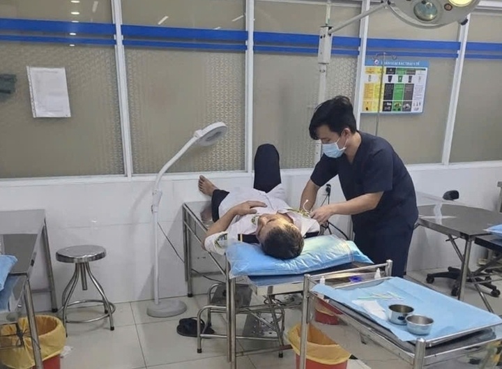 Truy tim,  Nhom thanh nien,  Net po,  Danh bao ve,  Gay xuong suon,  Phuc An Villas,  Chu Phuc An Villas,  NV Phuc An Villas,  Gdoc Phuc An Villas anh 1