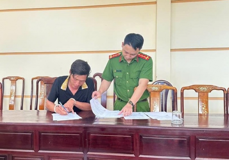 Shipper,  Bat tay nhan vien,  Giao hang nhanh,  Cty Giao hang nhanh,  DN Giao hang nhanh anh 1