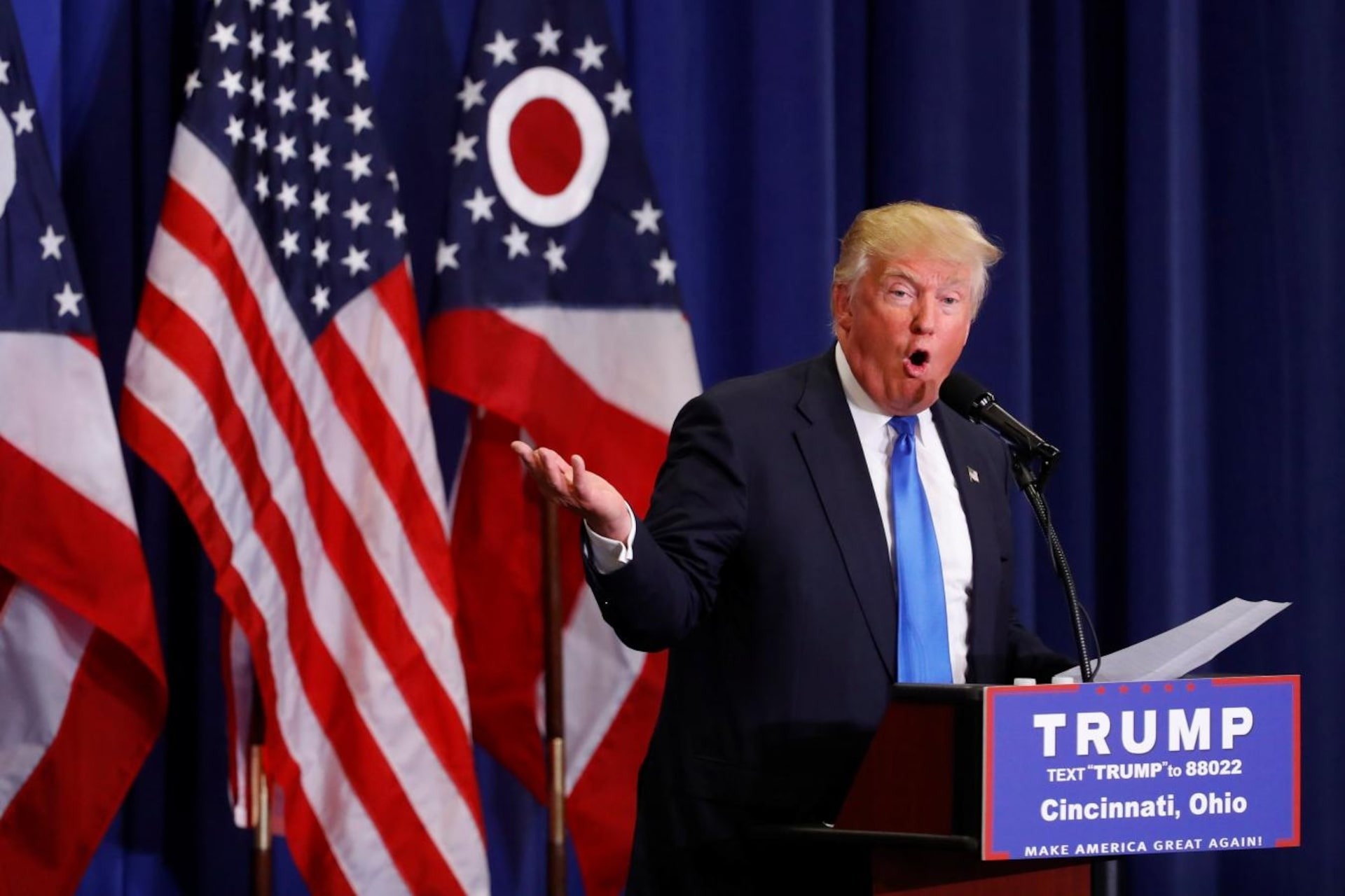 TT Trump noi ham doi duoc dieu den Iran lon hon ham doi o Venezuela hinh anh