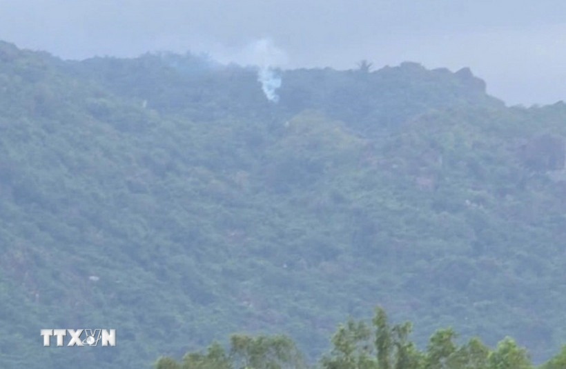 Roi may bay quan su o Dak Lak, phi cong nhay du thoat nan hinh anh