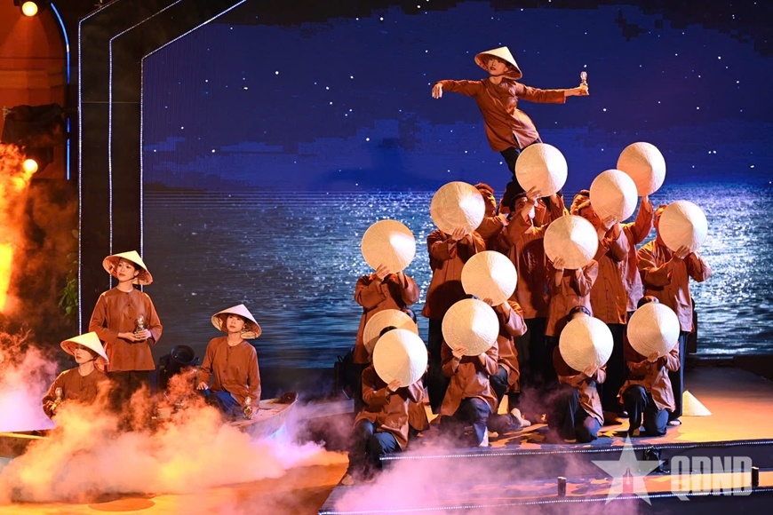 Bac Ho ve nuoc anh 10