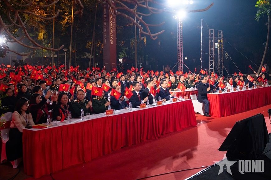 Bac Ho ve nuoc anh 11