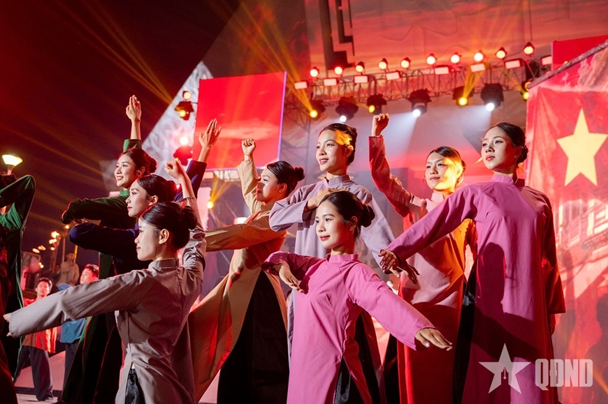 Bac Ho ve nuoc anh 13