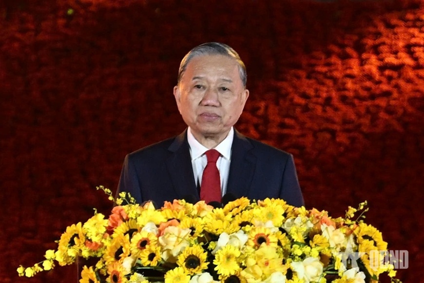 Bac Ho ve nuoc anh 5