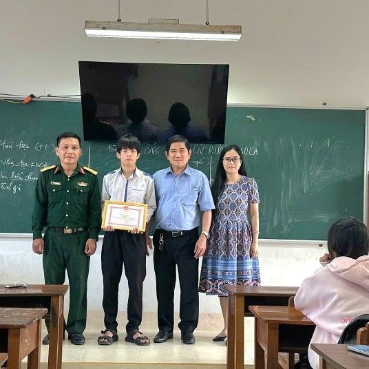 Nguyen Thanh Khang phi cong anh 1