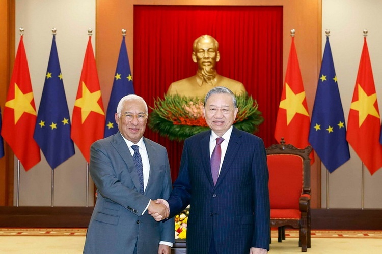 Tong Bi thu tiep Chu tich Hoi dong chau Au Antonio Costa hinh anh