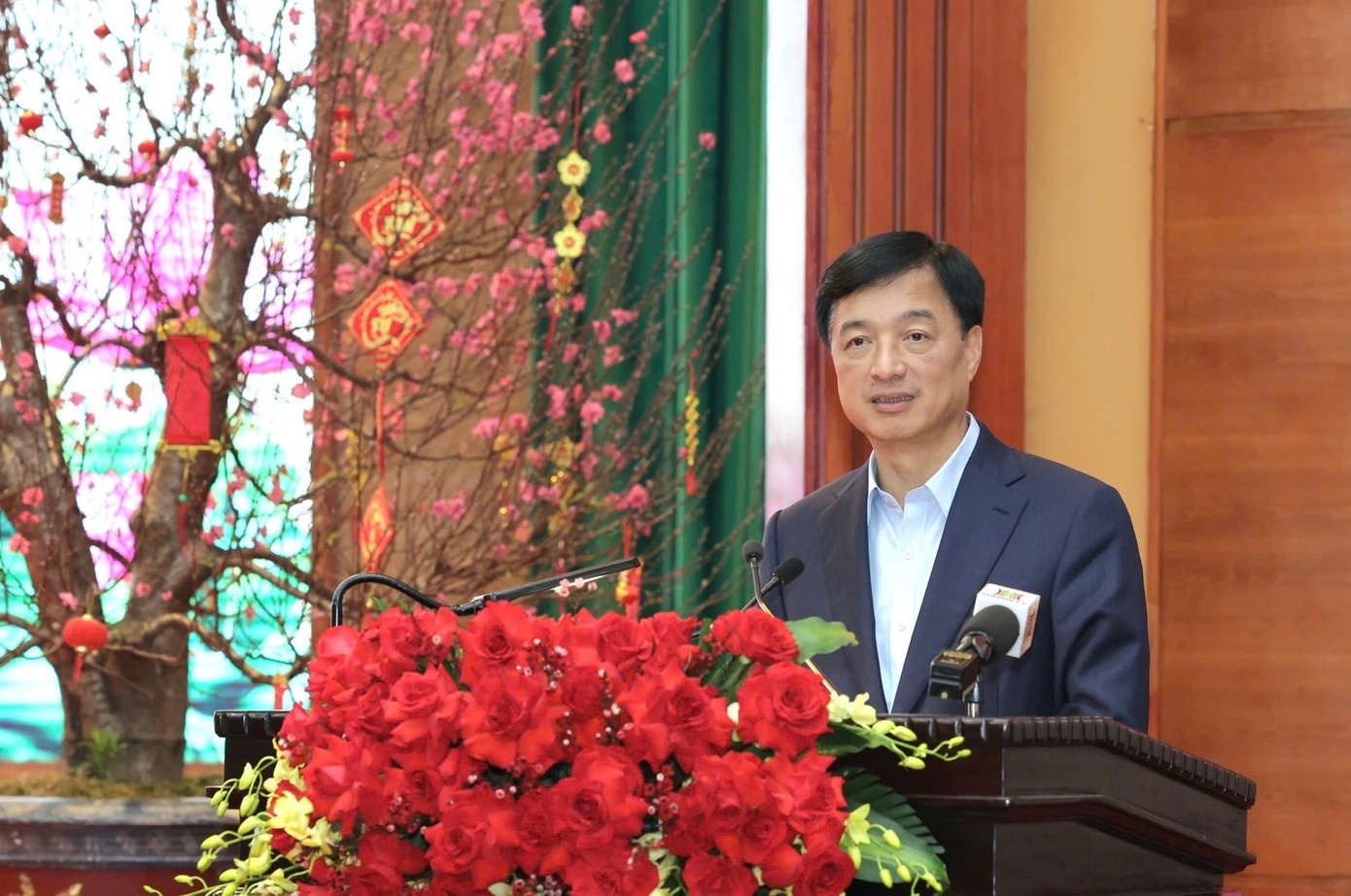 Bi thu Ha Noi: Khong dun day, ne tranh, phai dam nghi, dam lam hinh anh