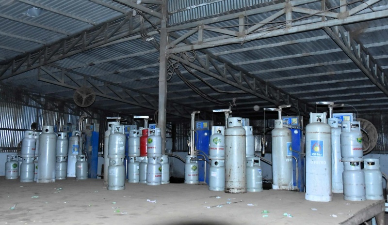 lam gas gia,  quy mo lon,  4.000 binh gas anh 2