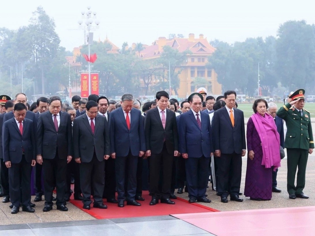 Lanh dao Dang, Nha nuoc vao Lang vieng Chu tich Ho Chi Minh hinh anh
