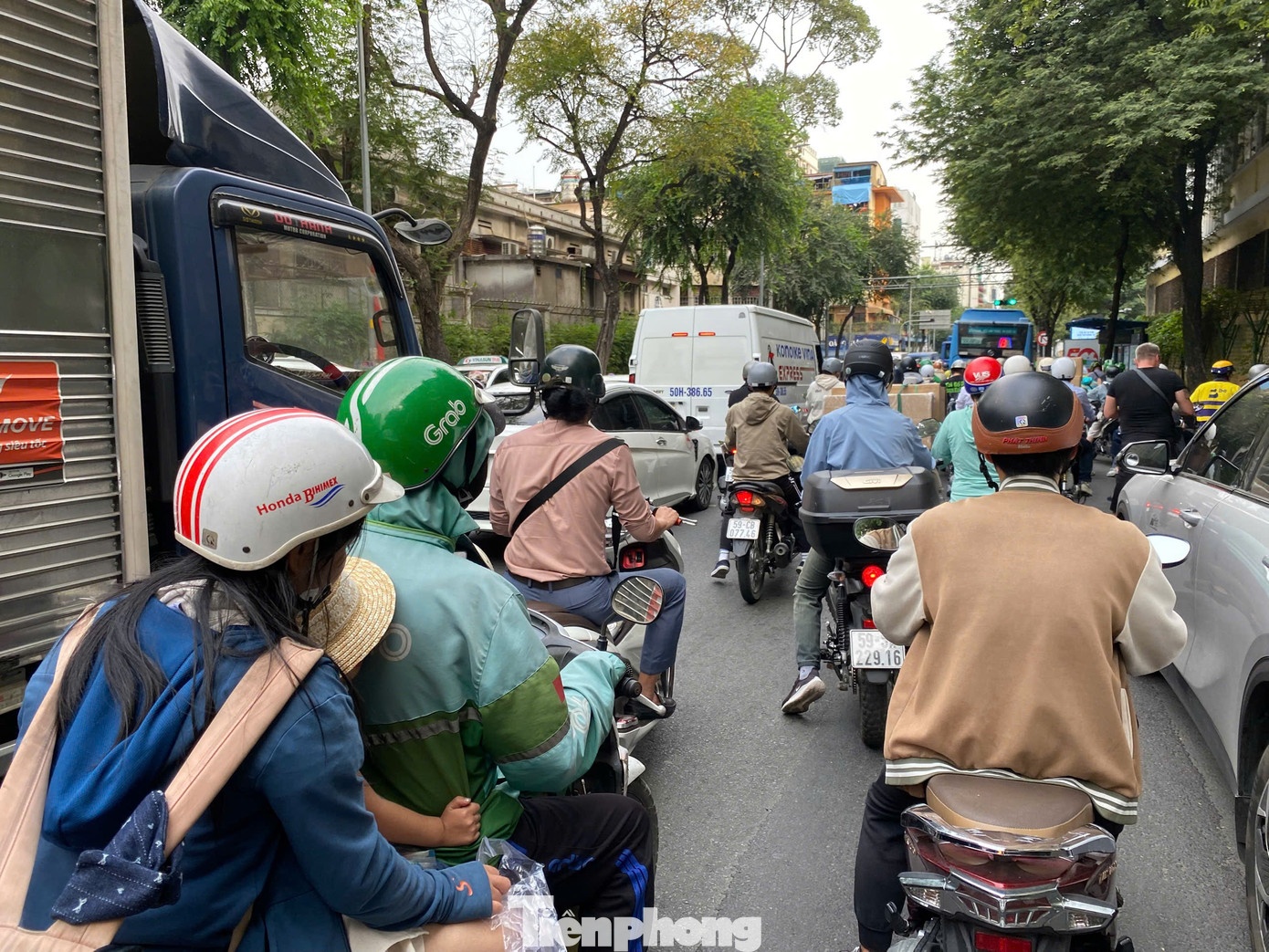 Ket xe TP.HCM anh 10