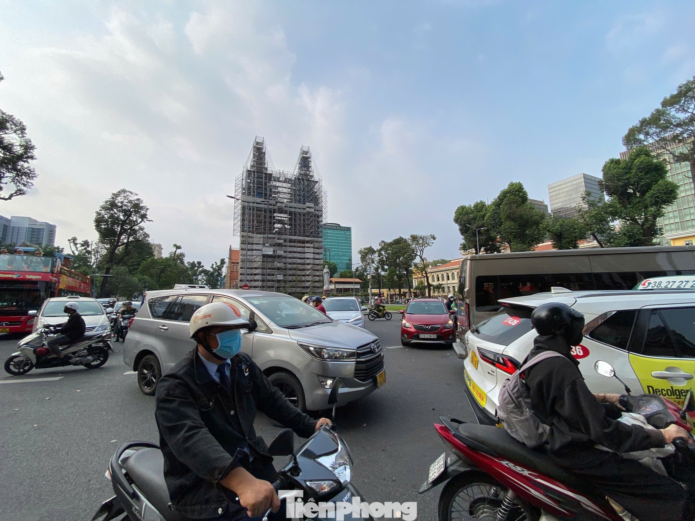 Ket xe TP.HCM anh 13