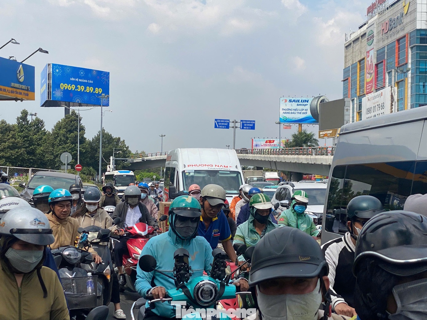 Ket xe TP.HCM anh 14