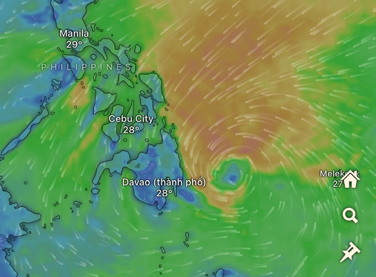 Bien Dong sap don ap thap nhiet doi dau tien hinh anh