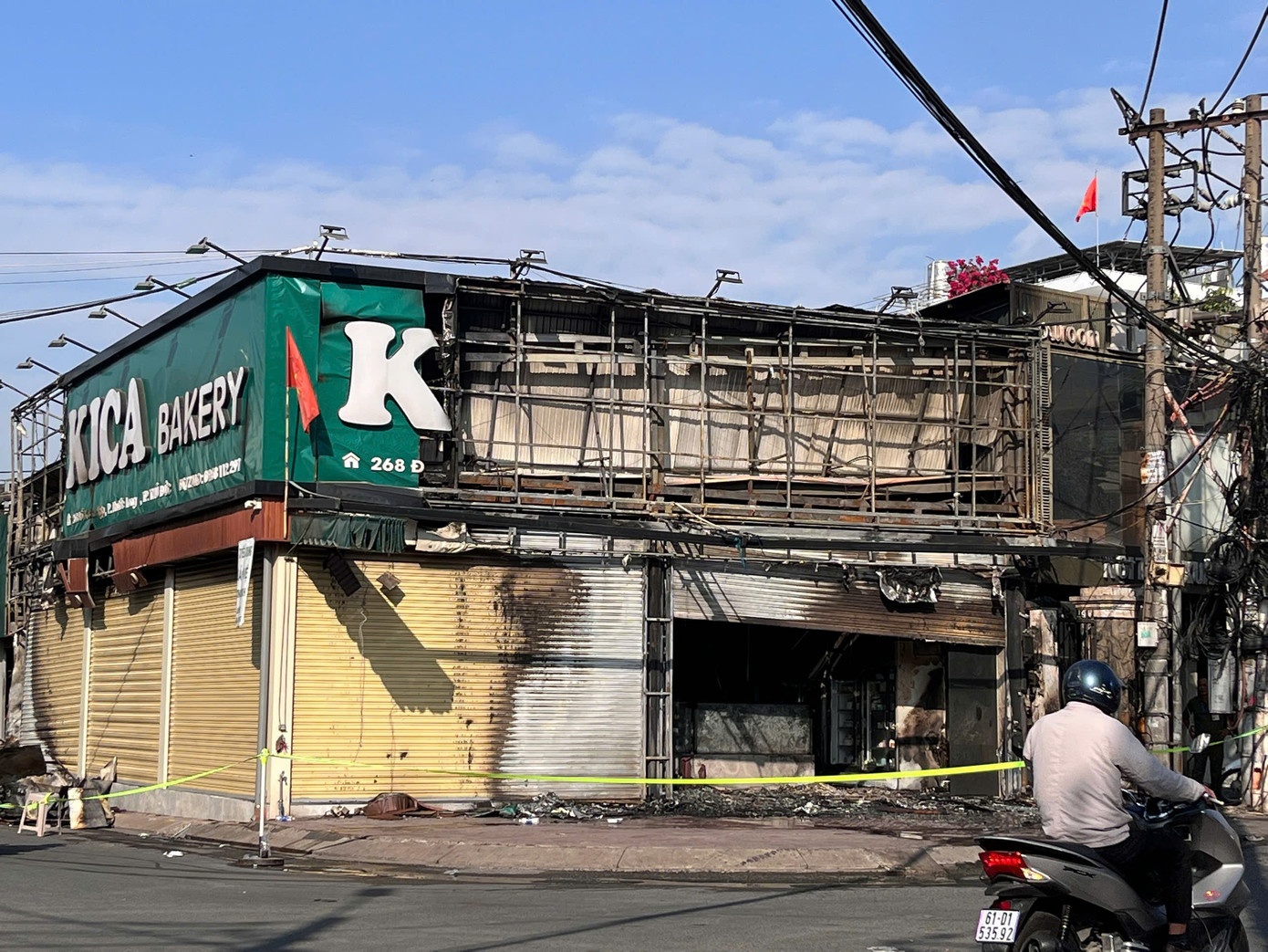 Tiem banh o trung tam TP.HCM chay tro khung luc rang sang hinh anh