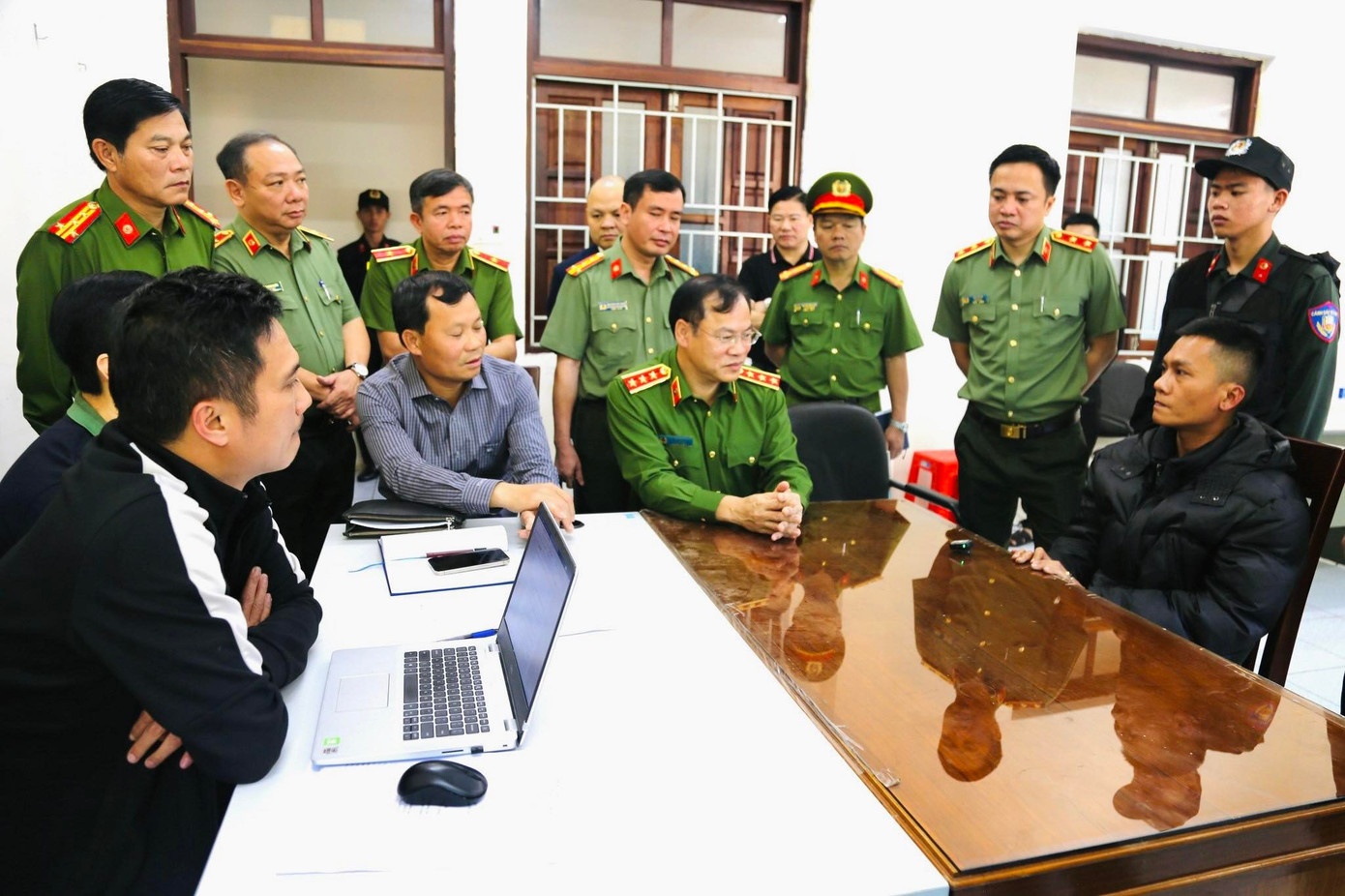 Cuop ngan hang anh 3