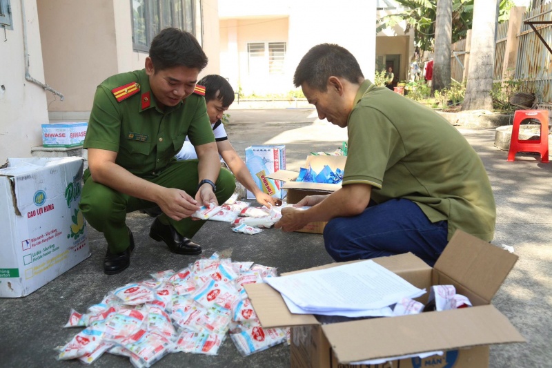 nuoc mam,  bot nem,  bot ngot gia,  Nuoc giat Vi dan,  nuoc mam Nam Ngu anh 3