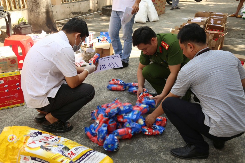 nuoc mam,  bot nem,  bot ngot gia,  Nuoc giat Vi dan,  nuoc mam Nam Ngu anh 7