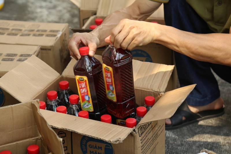 Xoa duong day san xuat, buon ban hang gia la nuoc mam, bot nem hinh anh