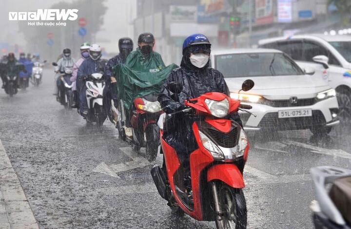 TP.HCM mua trai mua anh 3