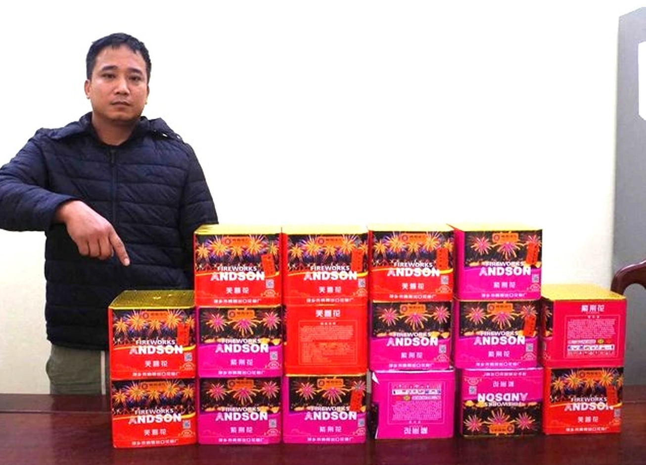 Tai xe container,  mua phao lau,  ban kiem loi anh 1