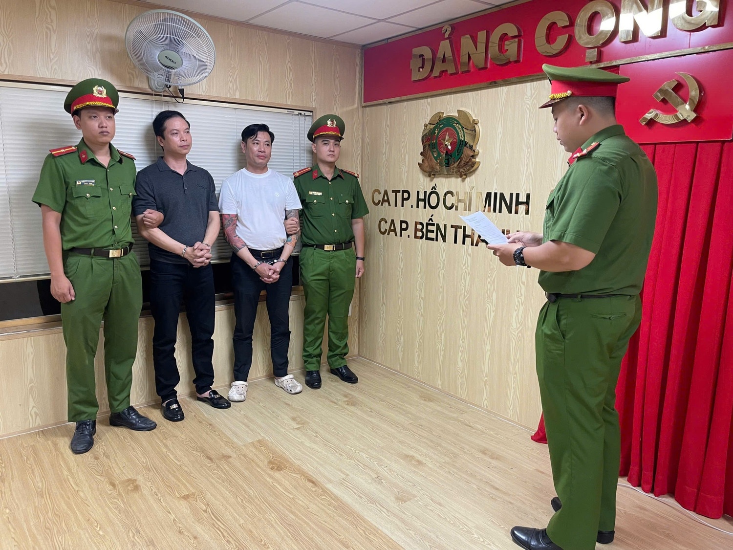 va cham,  xe Benley va taxi anh 2