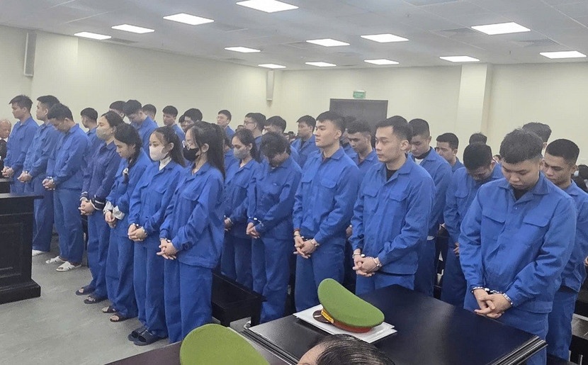 Nhom toi pham sam vai nhung nguoi thanh dat de lua dao linh an tu hinh anh