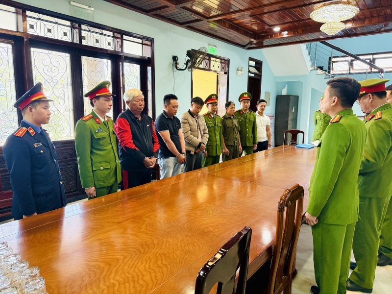 khoang san Hucera,  Cong ty Hucera,  Doanh nghiep Hucera,  Giam doc Hucera,  Cao lanh La Dut,  Cong ty La Dut,  Giam doc La Dut anh 1