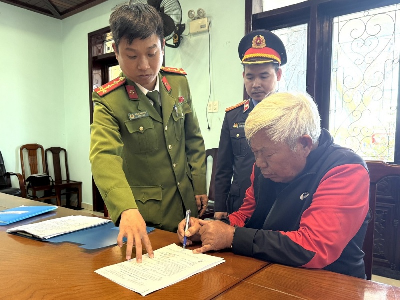 khoang san Hucera,  Cong ty Hucera,  Doanh nghiep Hucera,  Giam doc Hucera,  Cao lanh La Dut,  Cong ty La Dut,  Giam doc La Dut anh 2