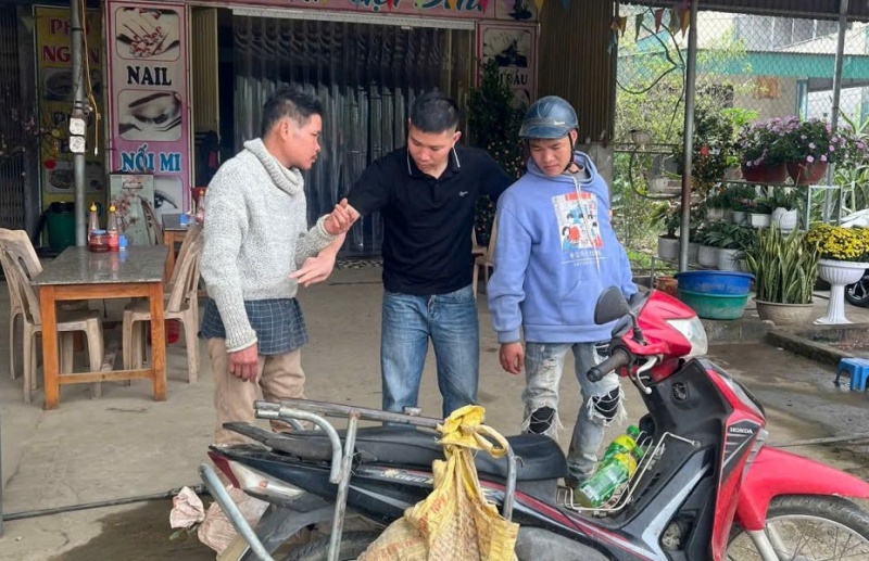 trom trau tren nui,  xe thit anh 2