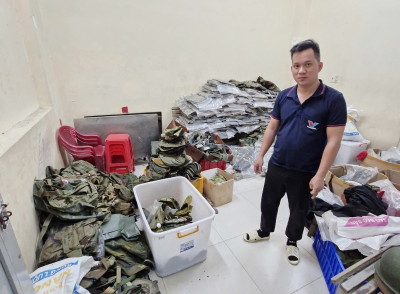 Triet pha duong day,  Mua ban trai phep,  Sung dan anh 2