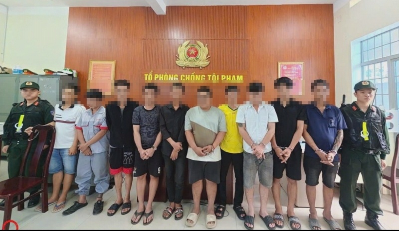 Triet pha duong day,  Mua ban ma tuy anh 2