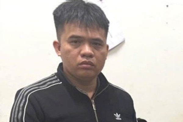 Buon ban san pham tu nga voi, mot doi tuong bi bat hinh anh